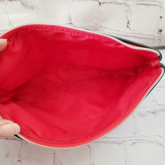 Estee Lauder X Quentin Jones Make-up Bag Red Heart Eye Lip Print Gold Top Zip - Picture 4 of 7